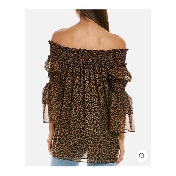 NWT Max Studio Off-the-Shoulder Animal Print Top - Picture 2 of 5